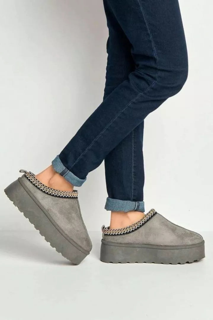 Bottines chaussons plateforme Grises