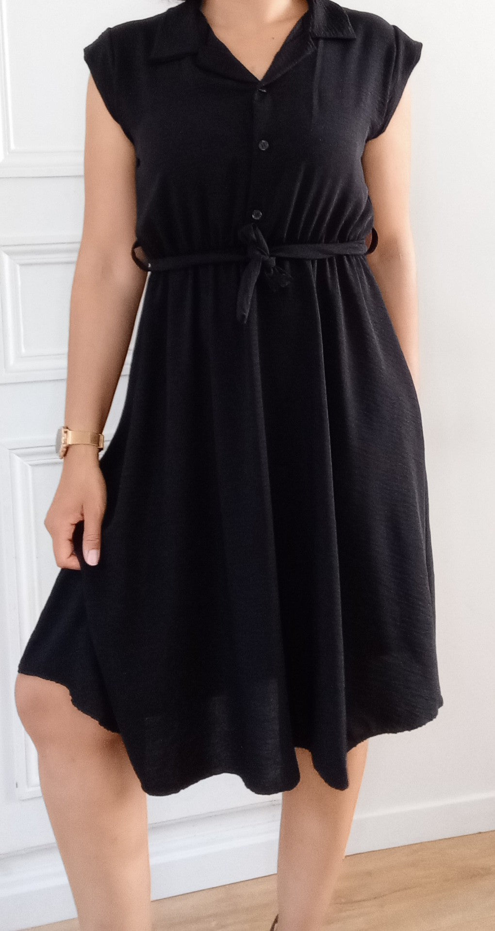 Robe mi-longue chic et décontractée