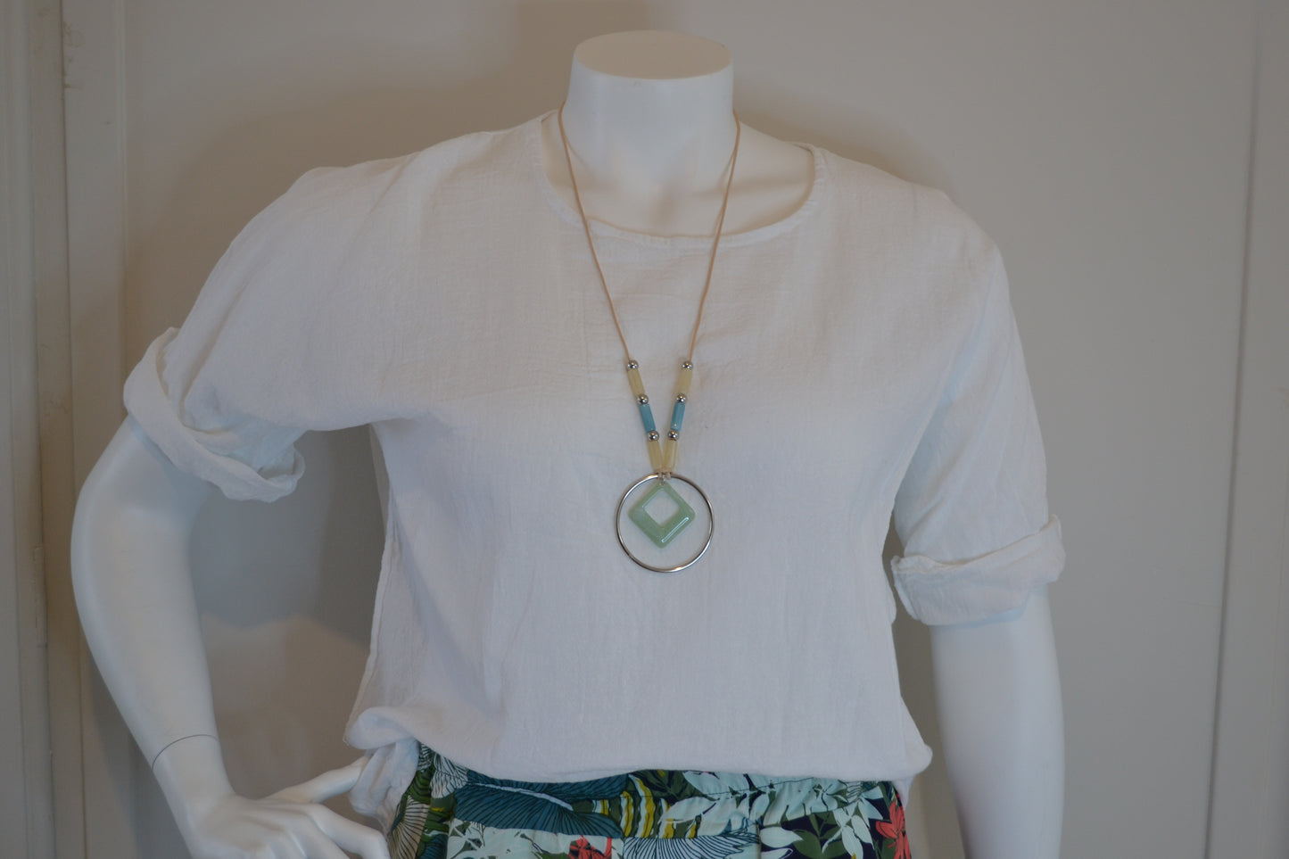 T-shirt Mona Blanc + collier