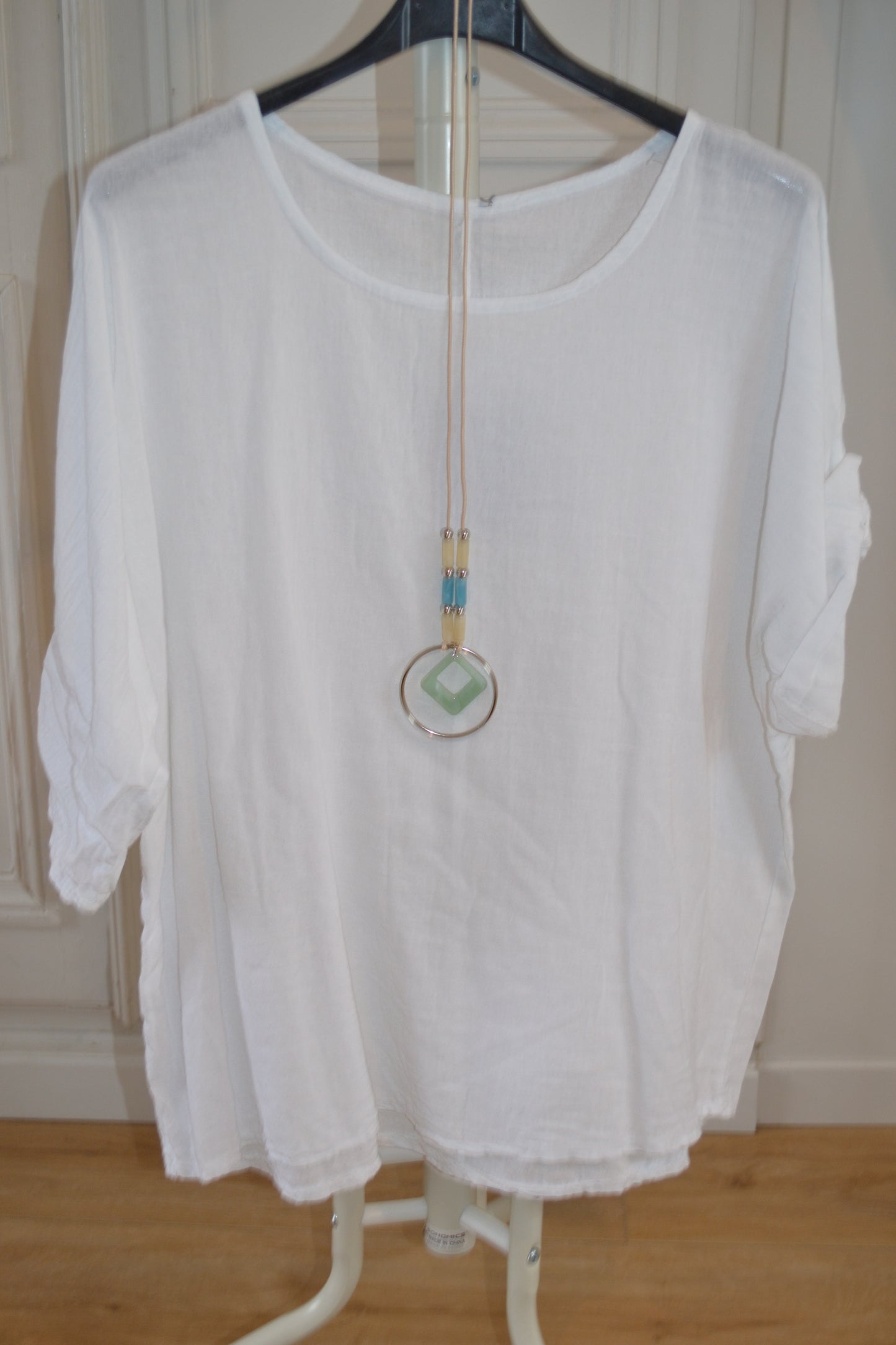 T-shirt Mona Blanc + collier